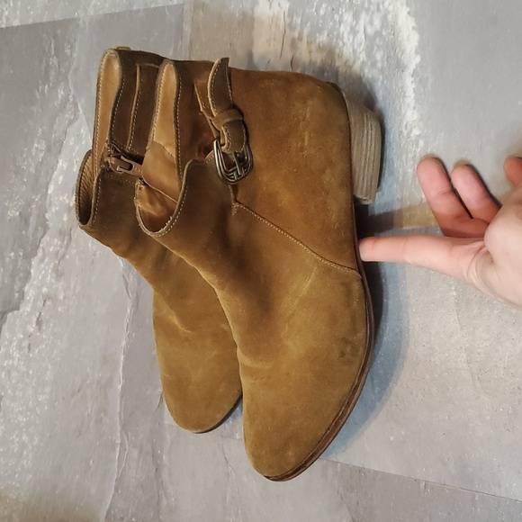 Ba&sh Suede Ankle Boots. Size 39. Genuine Leather. Light Brown. 1.5" Block Heel. - Picture 3 of 12